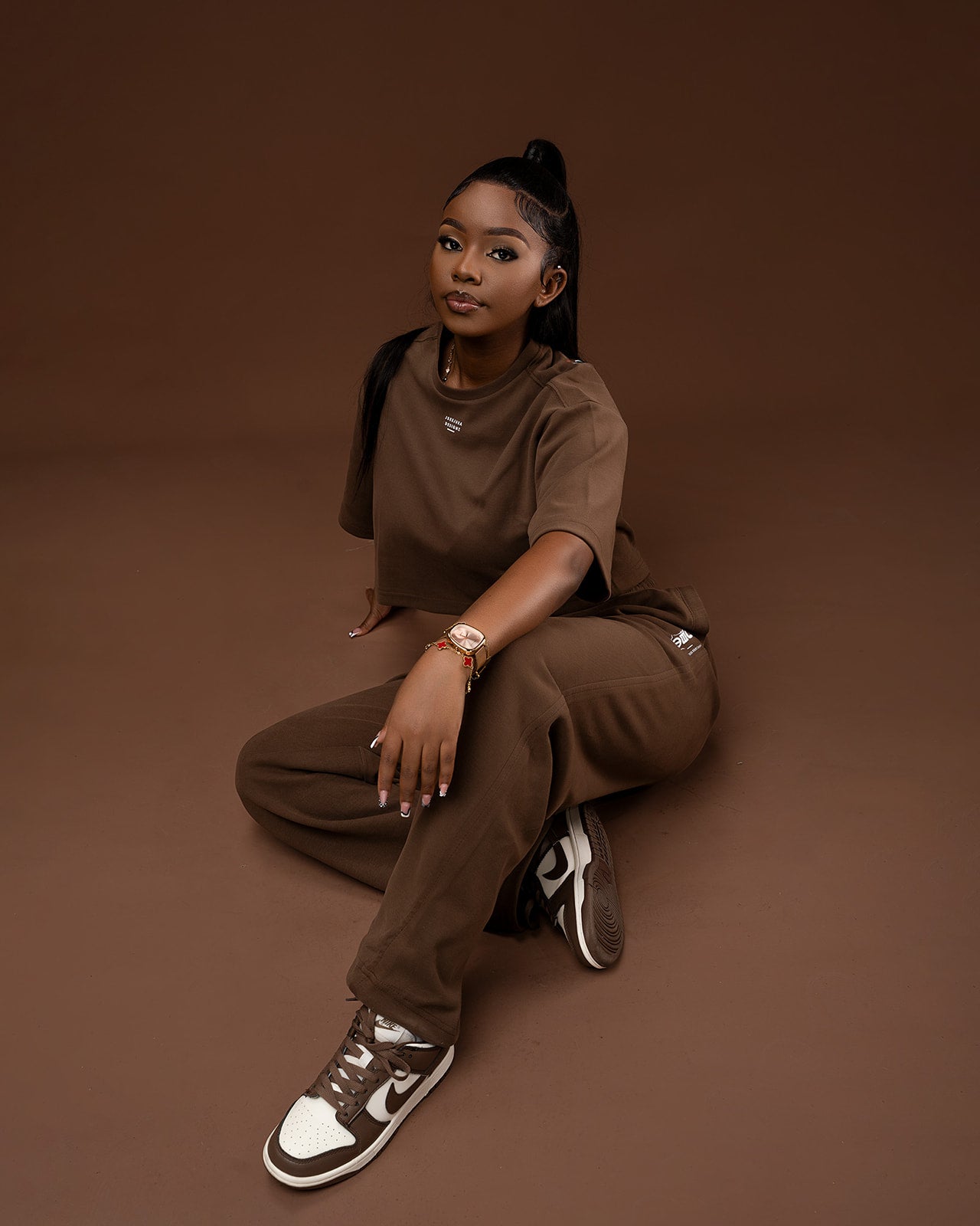 Serene Cropped Tee + Pants - Dark Brown