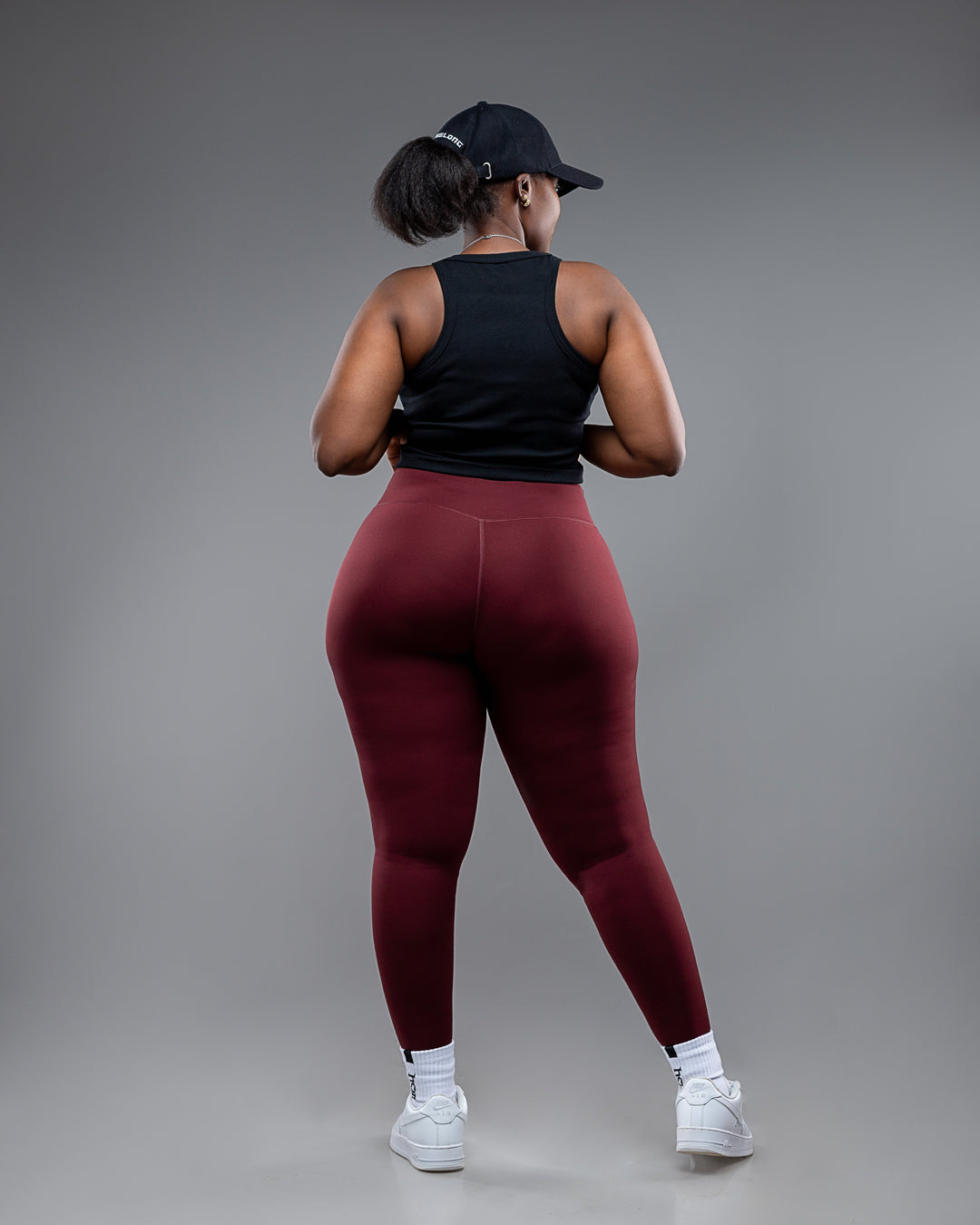 Cheeky Hi-Rise Leggings - Maroon