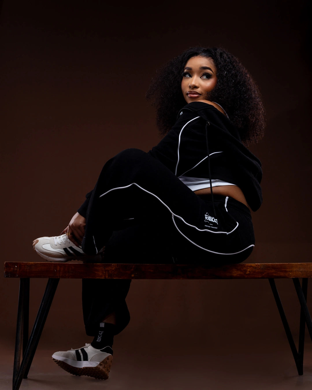 Cherie Cropped Zipped Hoodie + Cherie Pants Matching Set – Black