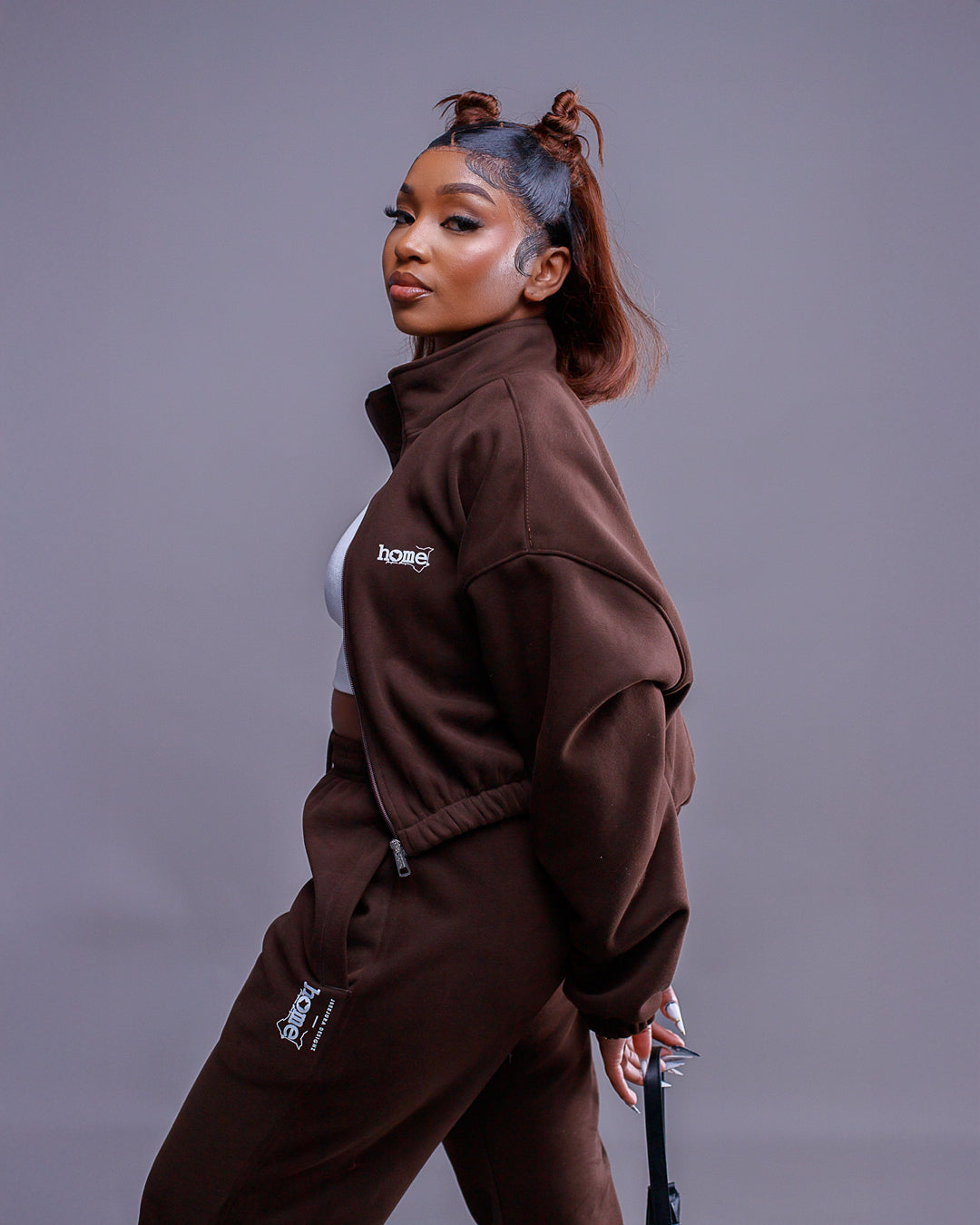 Moda Cropped Zip-Up Sweatshirt – Espresso (Nuvetra Fabric)