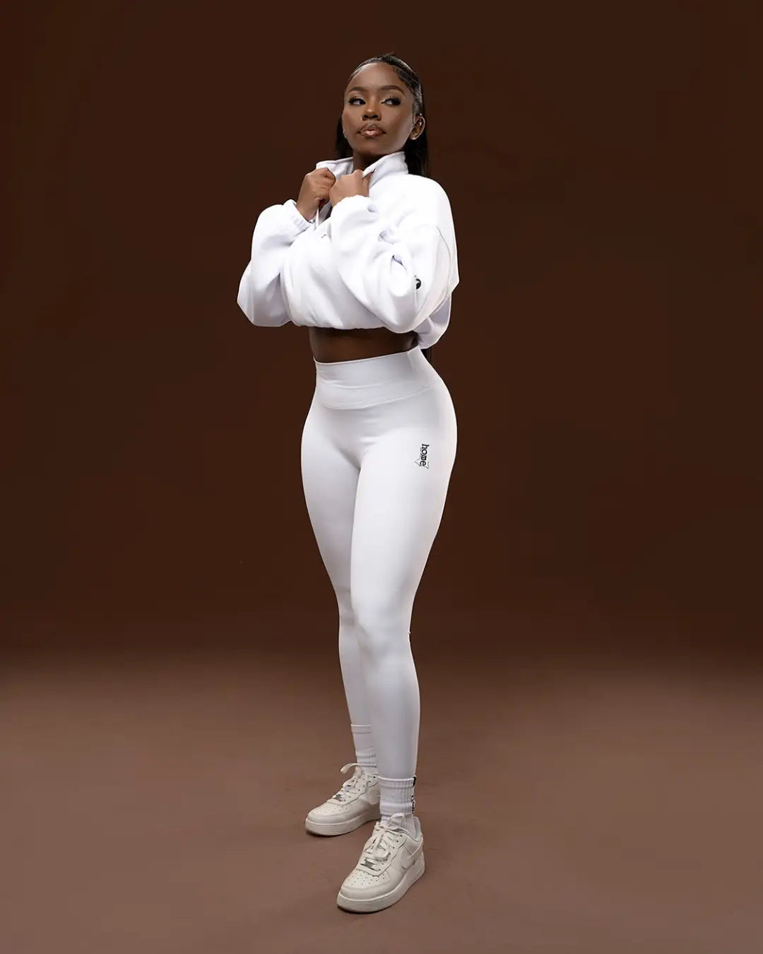 Moda Cropped Zip-Up Jacket – White (Heavy Fabric)
