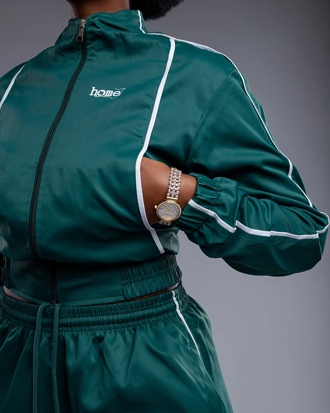 Rich Green Haven Matching Set – Women’s Fit (Cropped Jacket & Pants)