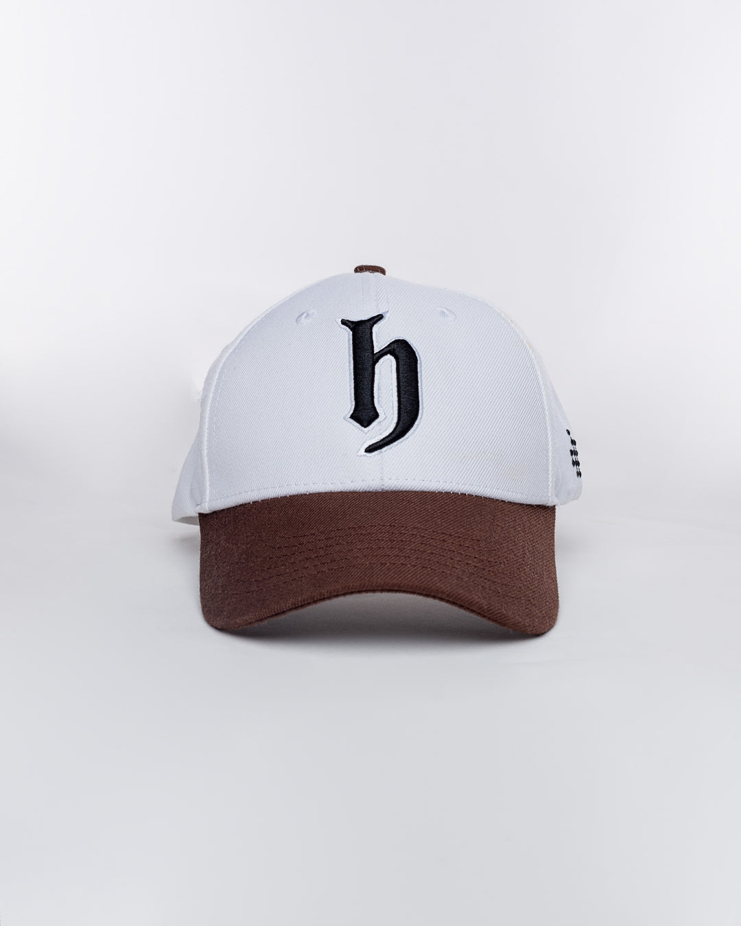 Brown Sleeveless Sweatshirt + White T-shirt + The Classic Day Off Cap - White & Brown