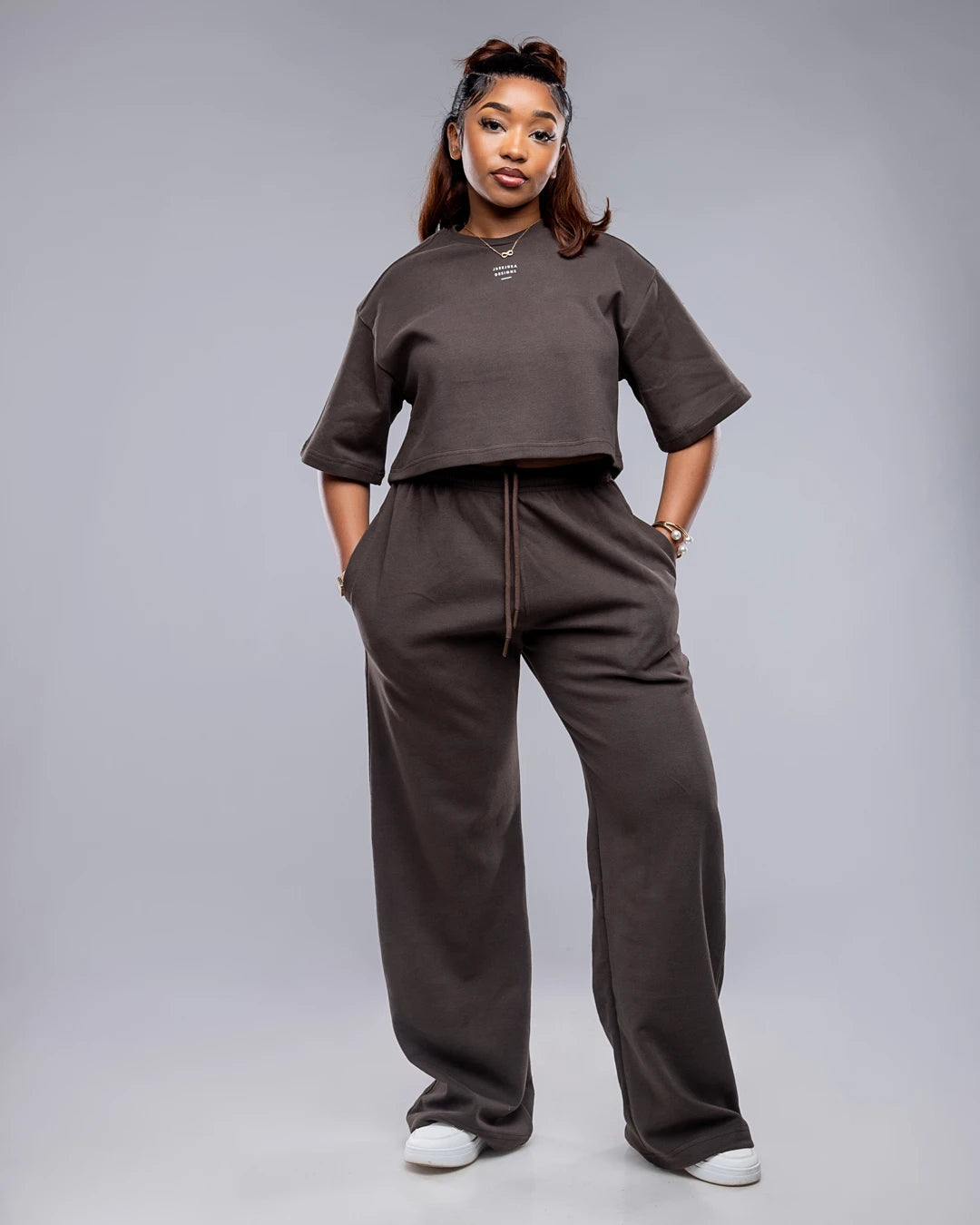 Serene Cropped Tee – Espresso