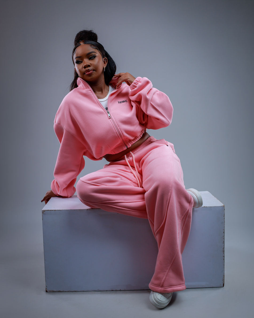 Moda Cropped Zip-Up Sweatshirt – Peach (Heavy Fabric)