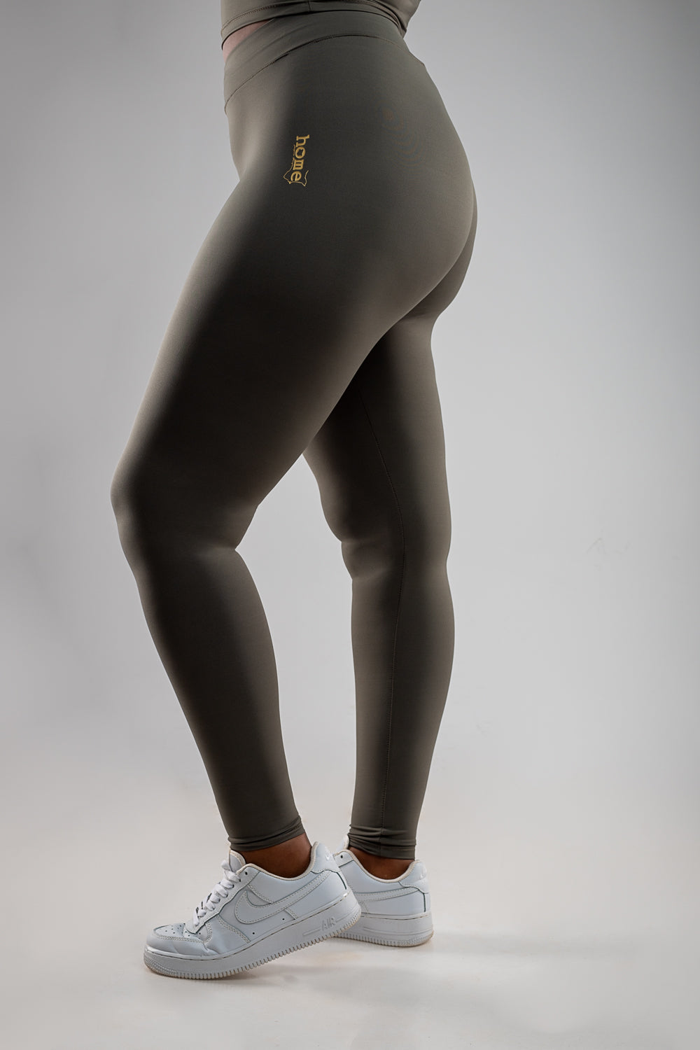 Cheeky Hi-Rise Leggings - Vintage Green