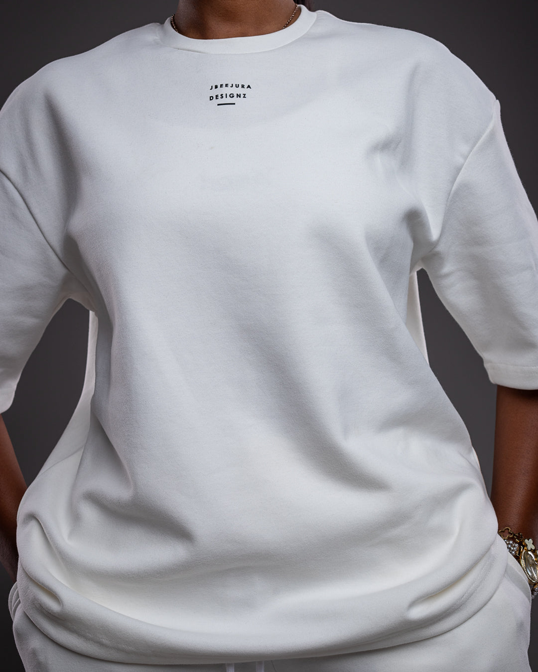 Serene Short & Drop Tee Set – White
