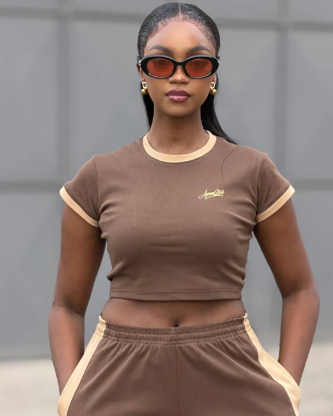 DOLLY CROPPED TEE - Dark Brown + Tortilla