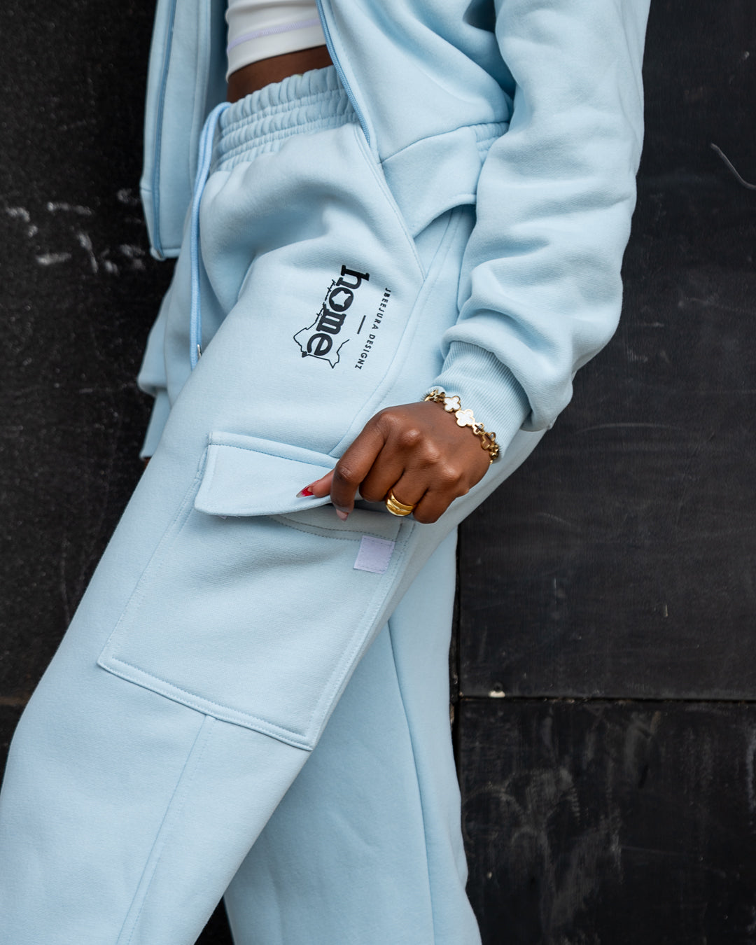 Sky Blue Cropped Kami Jacket + Maven Pants + White Cheeky Mushie Vest Set