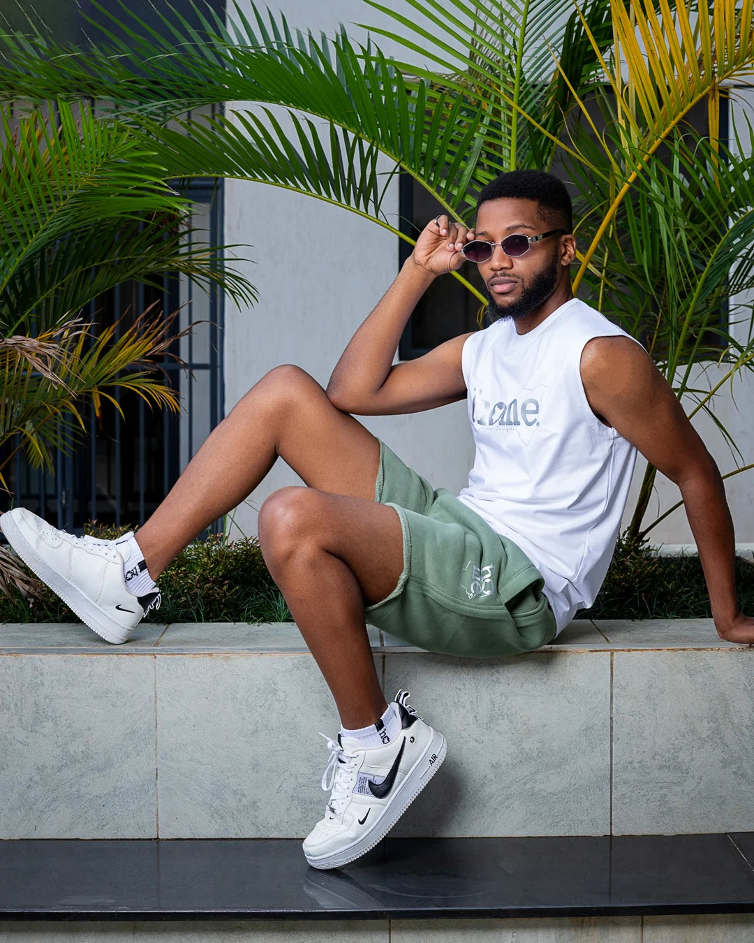 Sleeveless T-shirt - White