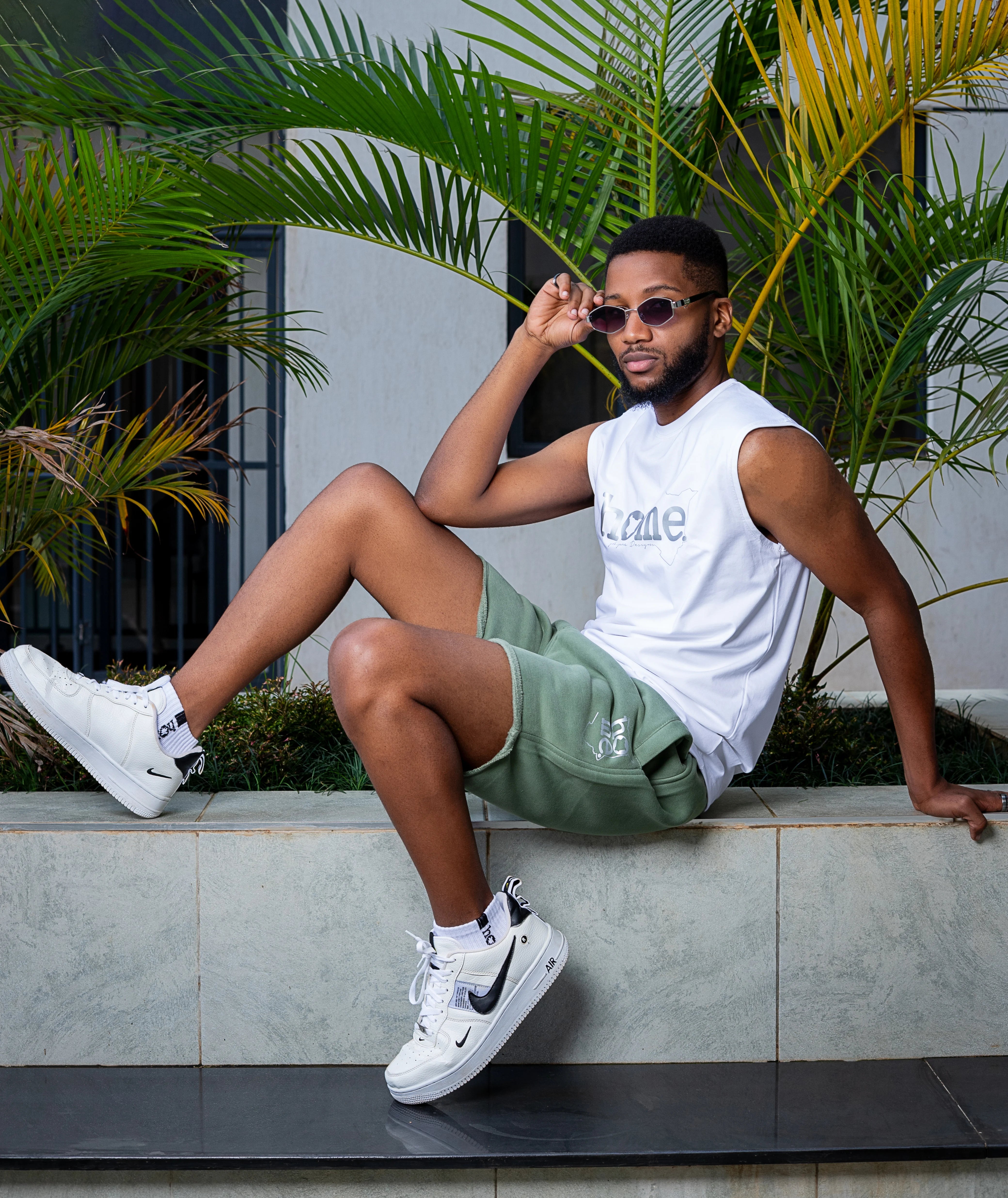 MENS LONG SHORTS - FINCH GREEN