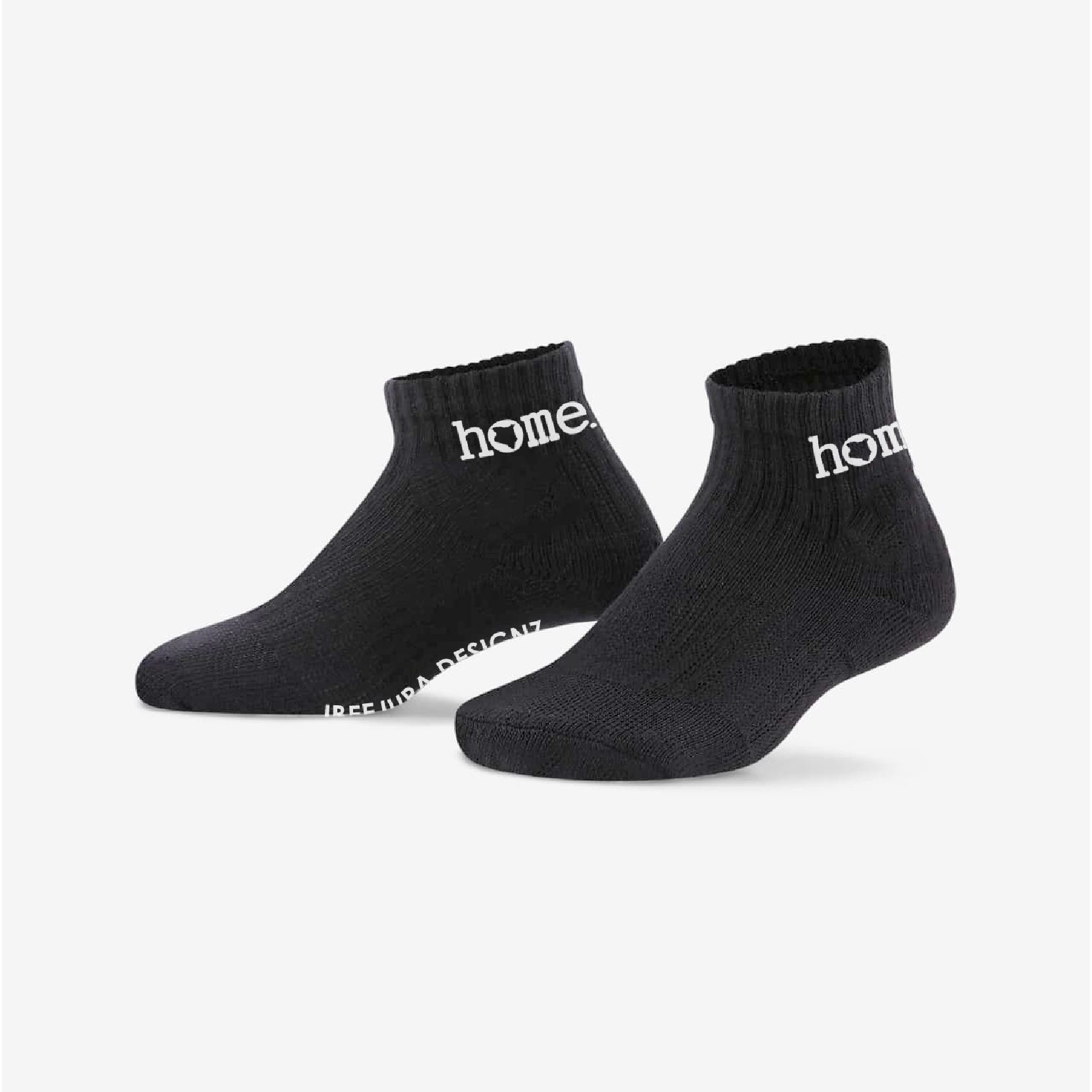 JBEEJURA DESIGNZ | home - 254 Black Essential Ankle Socks (Low Cut.) 